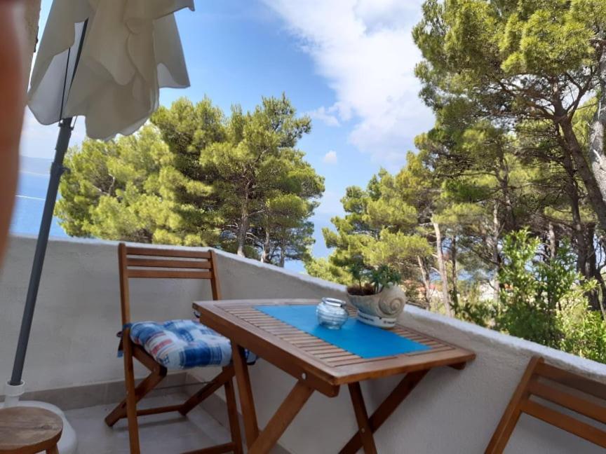 Peace And Quiet Apartment In Brela, Croatia 外观 照片